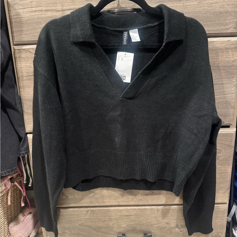 NWT H&M Divided Black Collared Sweater